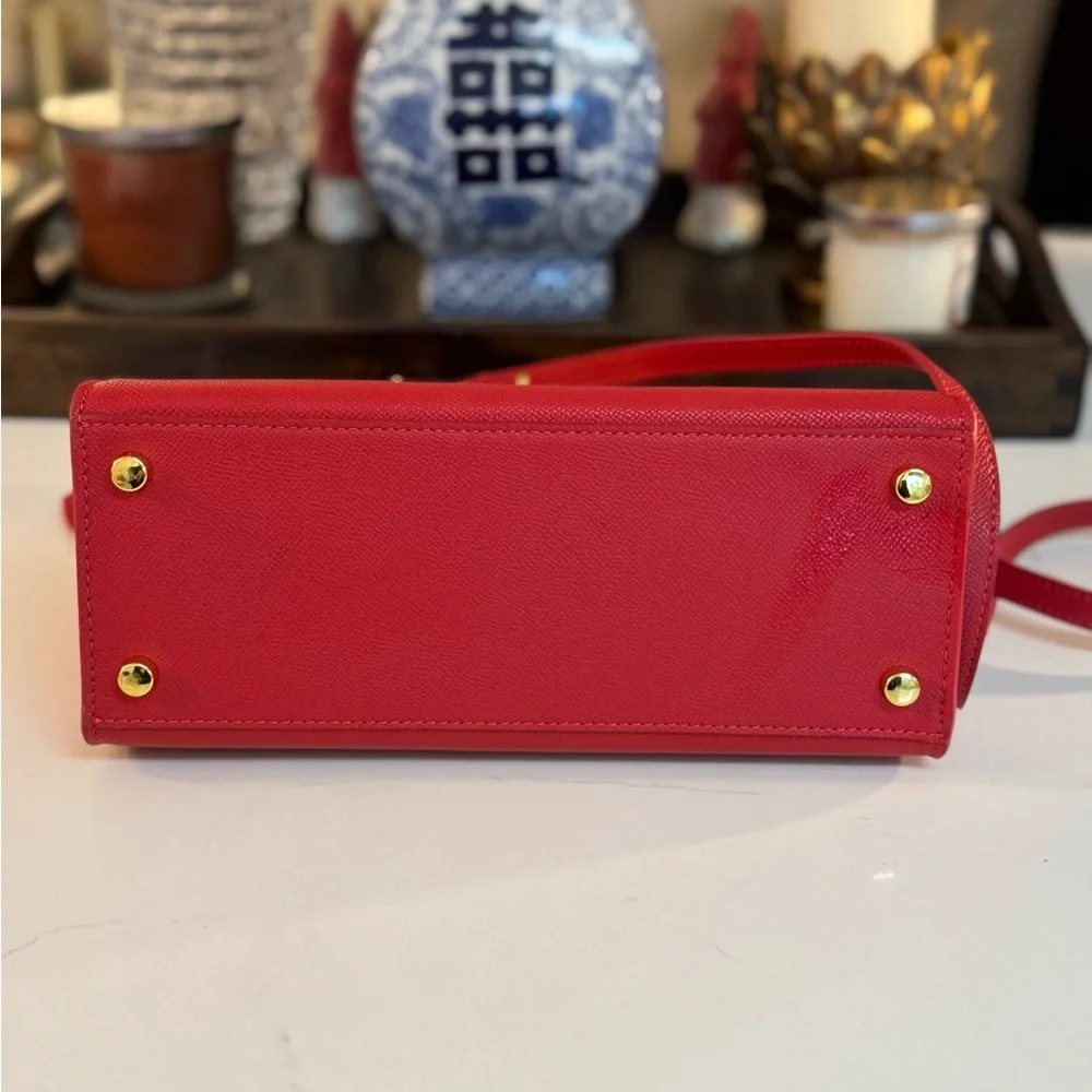 Luxurious Red Leather Satchel - Picture 6 of 8